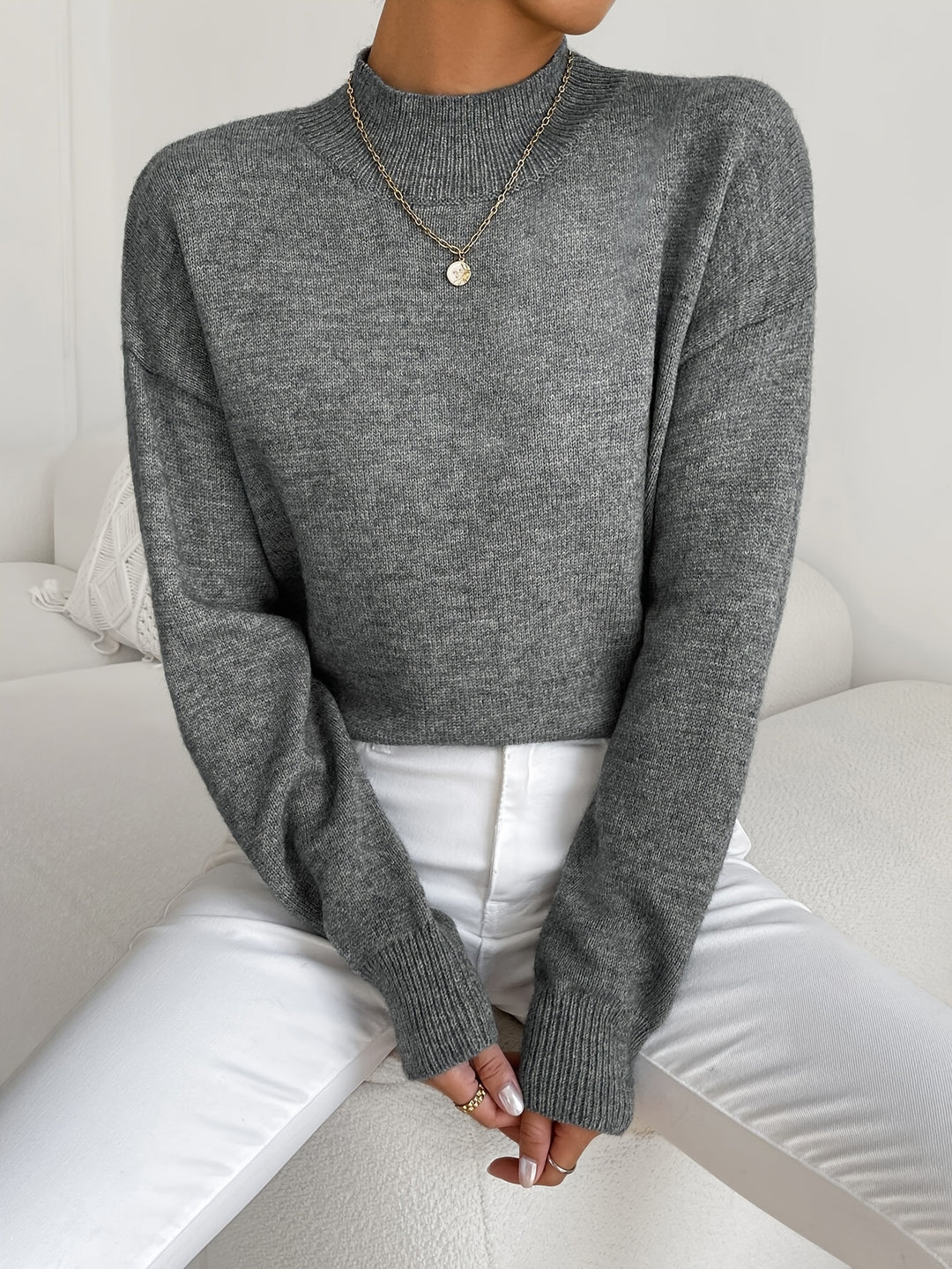 Britt | Elegante Trui met Opstaande Col