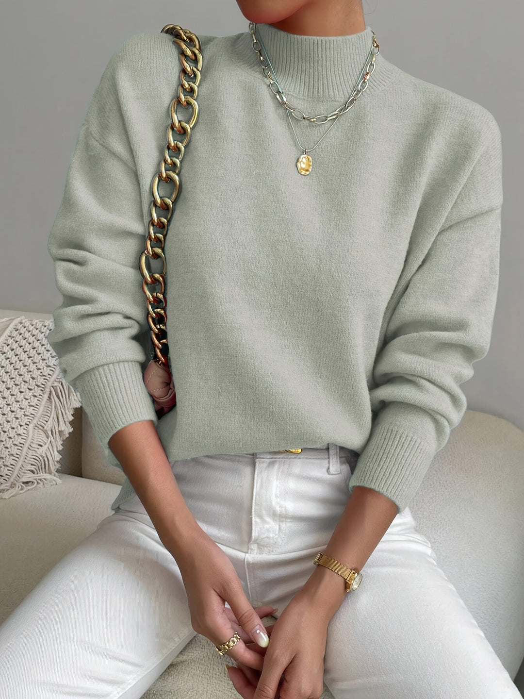 Britt | Elegante Trui met Opstaande Col