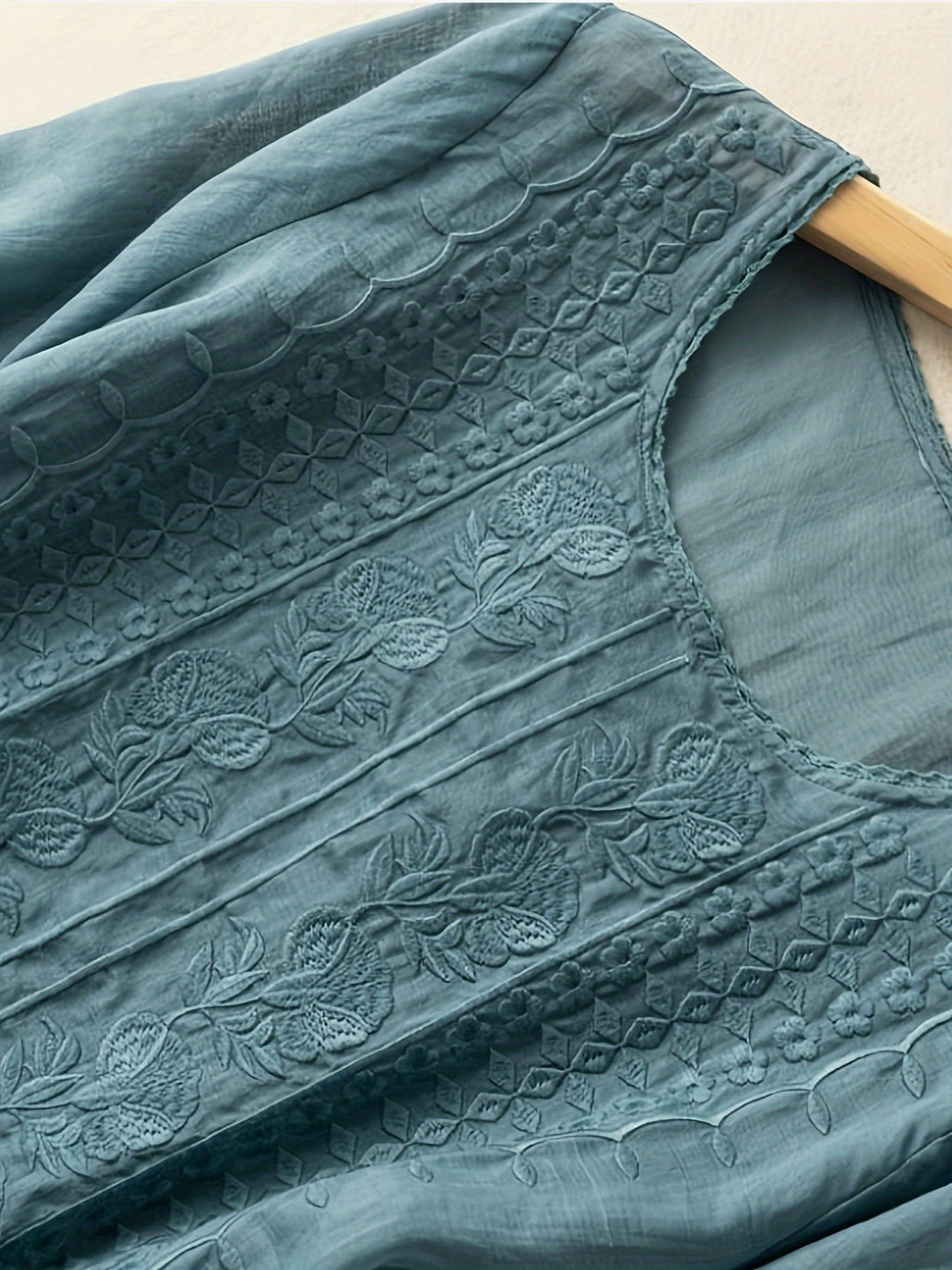Willemien | Fijn Geborduurde Blouse