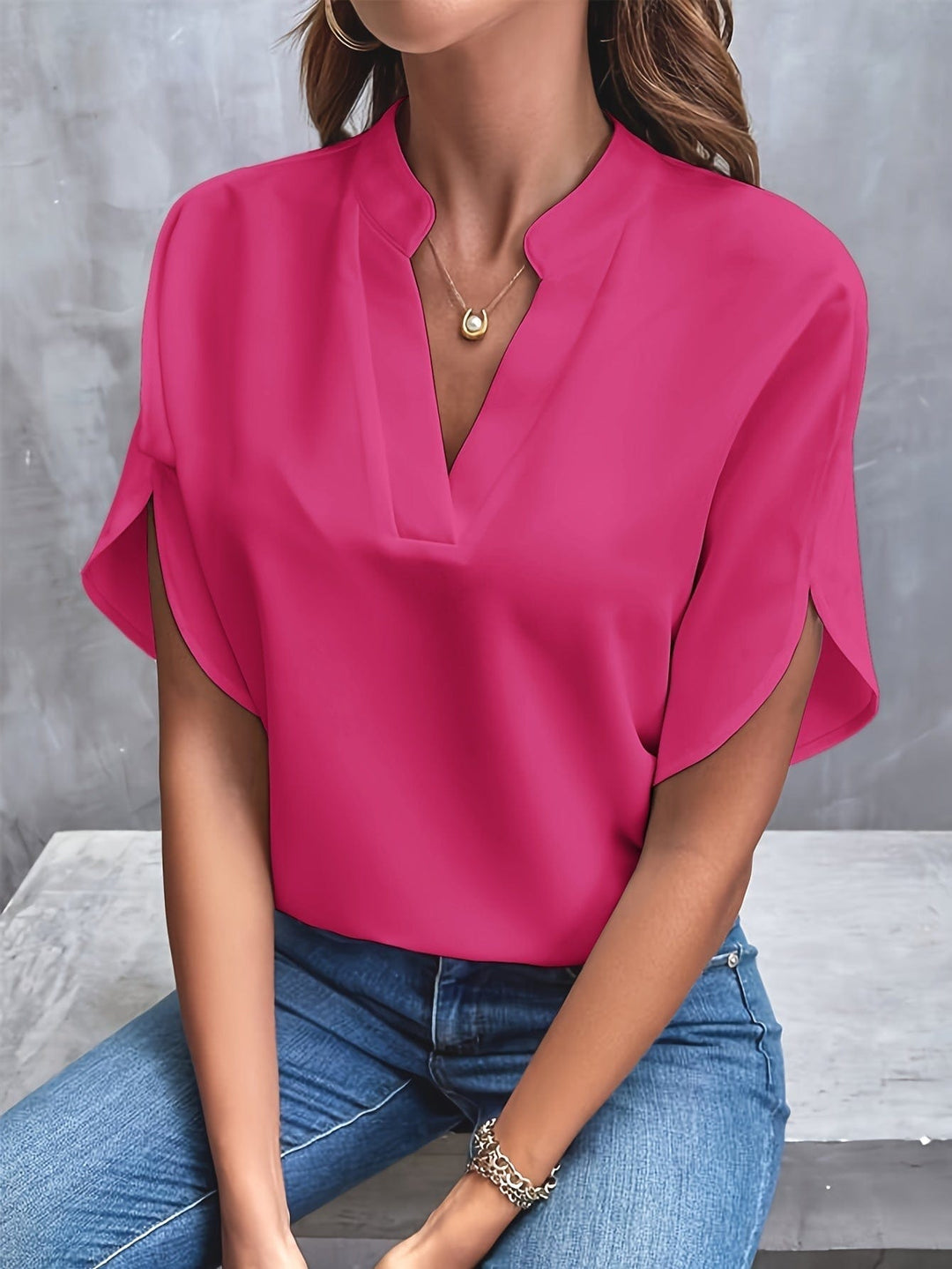 Eliana | Stijlvolle Gedrapeerde Blouse met V-Hals